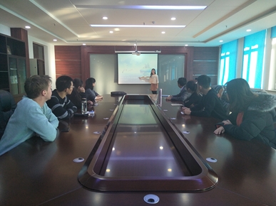 8455新葡萄场网站召开第十一期“书香.经管”专业文献读书会