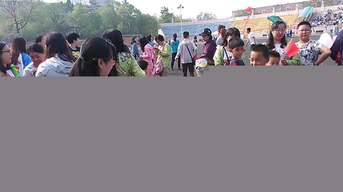 8455新葡萄场网站举办“迎‘六一’东林宝贝趣味运动会”